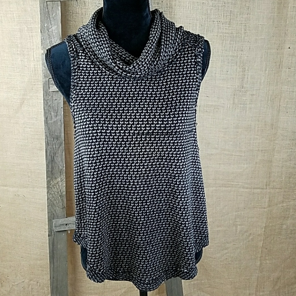 We The Free Free People women's XS sleeveless cowl